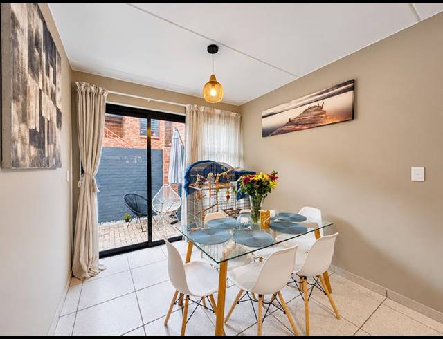 3 BEDROOM TOWNHOUSE FOR SALE IN FERNDALE